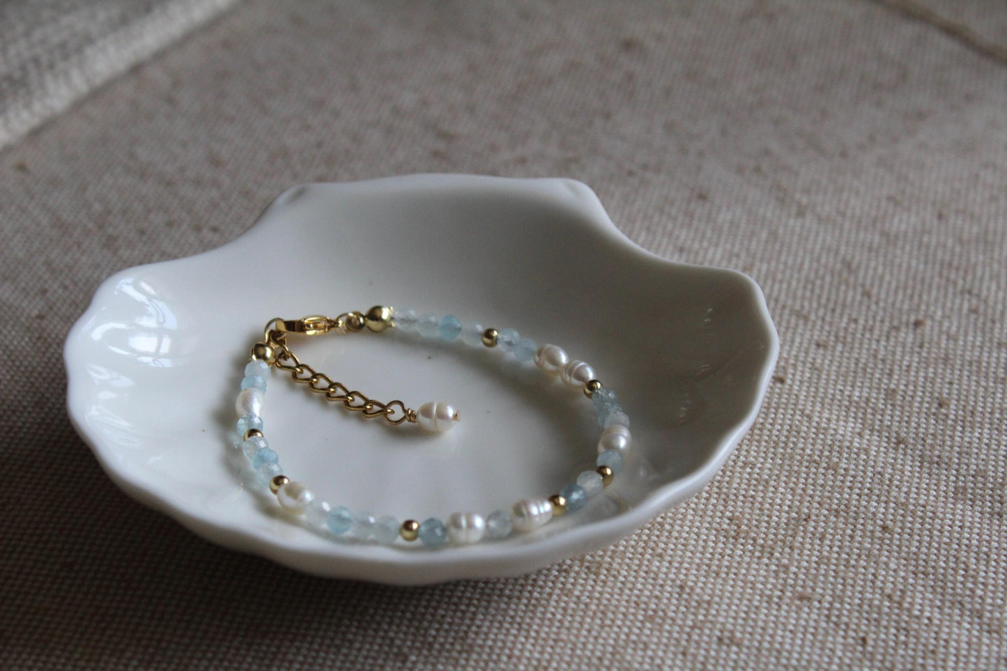 Freshwater Pearl and aquamarine beaded bracelet