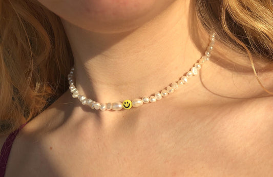 Smiley freshwater pearl necklace