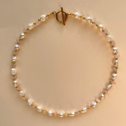 Freshwater Pearl rose quartz chip necklace