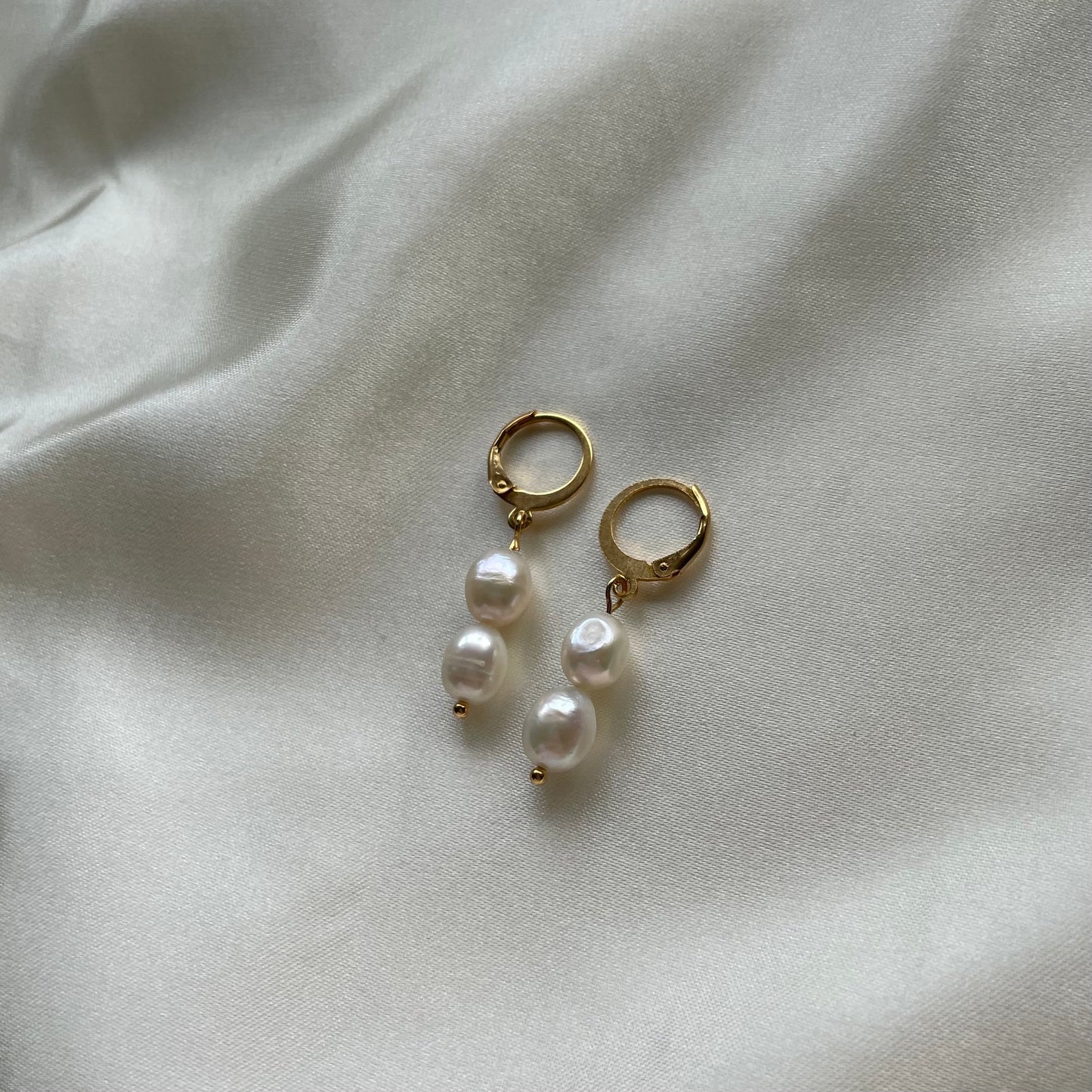 Stacked freshwater Pearl huggie hoop earrings