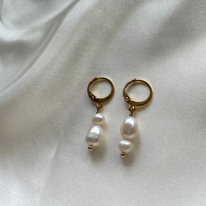 Mixed size stacked freshwater Pearl huggie hoop earrings